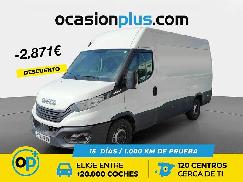 Usado Iveco Daily 156 CV (114 kW) 2023 Blanco Berlina