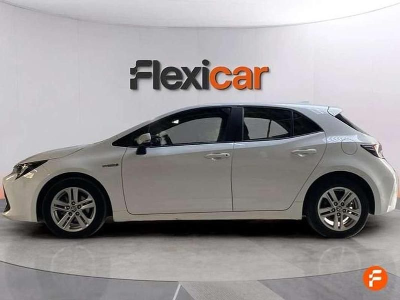 Käytetty Toyota Corolla Active 122 HP (89 kW) 2020 Valkoinen Viistoperä