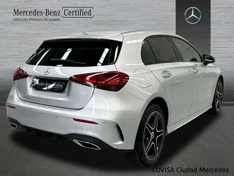 Usado Mercedes A250 AMG line 218 CV (160 kW) 2023 Plateado Berlina