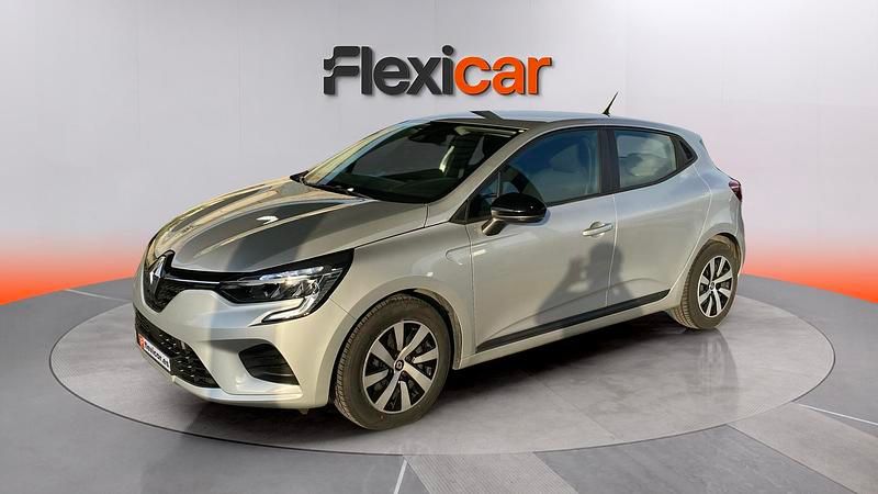 Käytetty Renault Clio V Equilibre 91 HP (66 kW) 2023 Harmaa Sedan