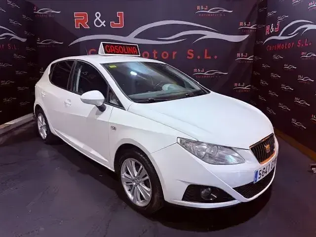 Usado Seat Ibiza Copa 85 CV (62 kW) 2011 Blanco Berlina