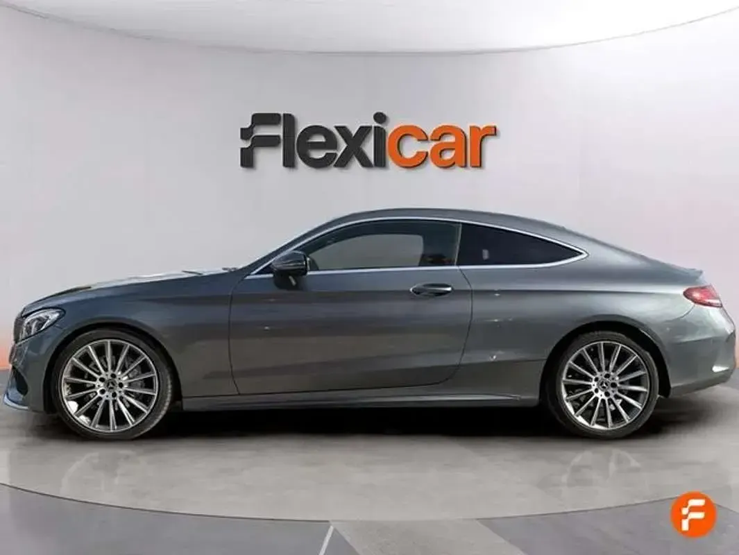 Usado Mercedes C220 170 CV (125 kW) 2018 Gris Coupe