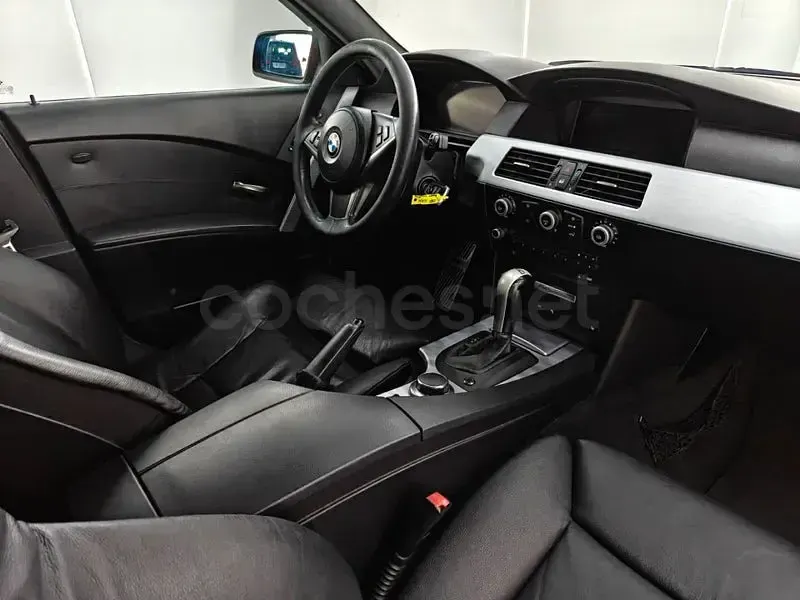 Usado BMW 530 Comfort Edition 193 CV (141 kW) 2004 Azul Berlina