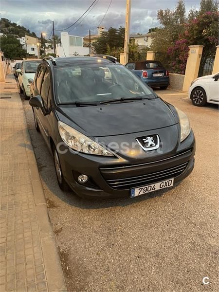 Gris / plata Usado 2010 Peugeot 207 Familiar | 3700 € (Precio justo) - Imagen 1/4