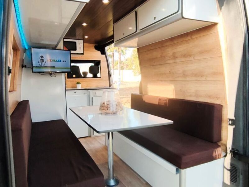 Usado Renault Master 135 CV (99 kW) 2019 Marrón Van