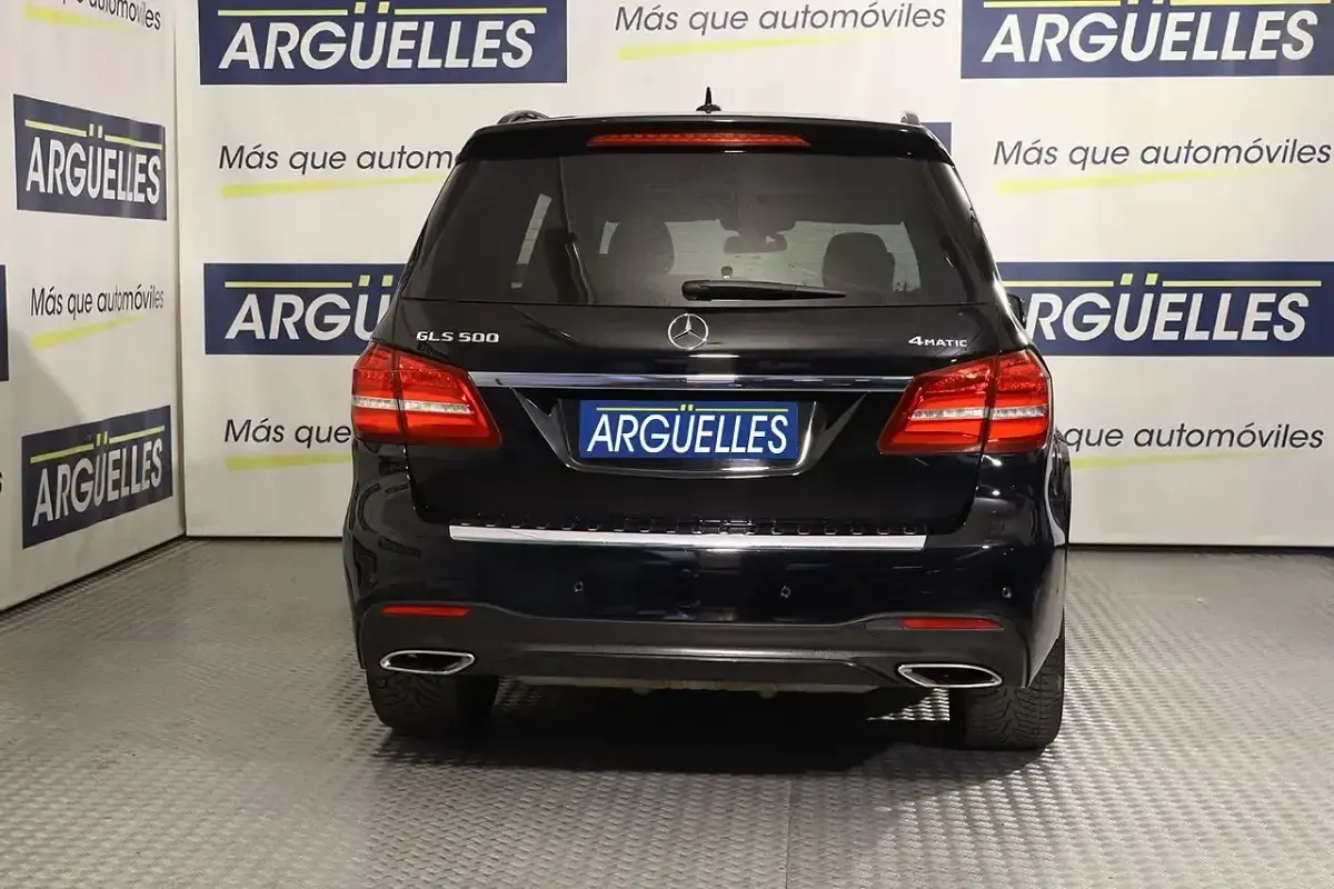 Usado Mercedes GLS500 455 CV (334 kW) 2017 Negro SUV