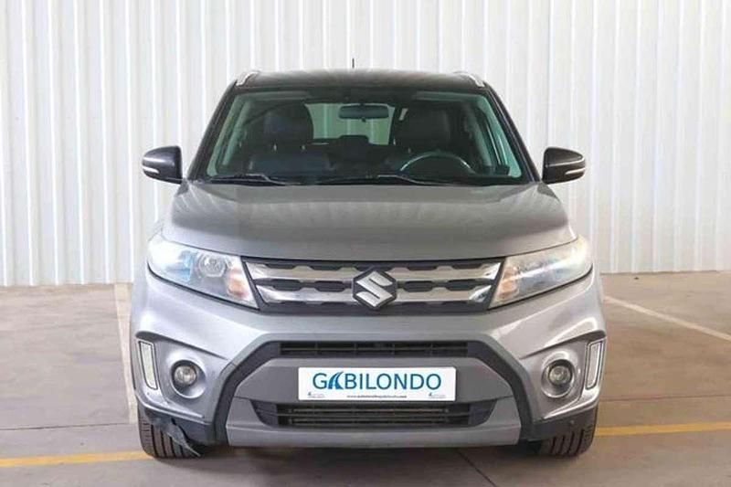 Usado Suzuki Vitara GLX 120 CV (88 kW) 2017 Gris SUV