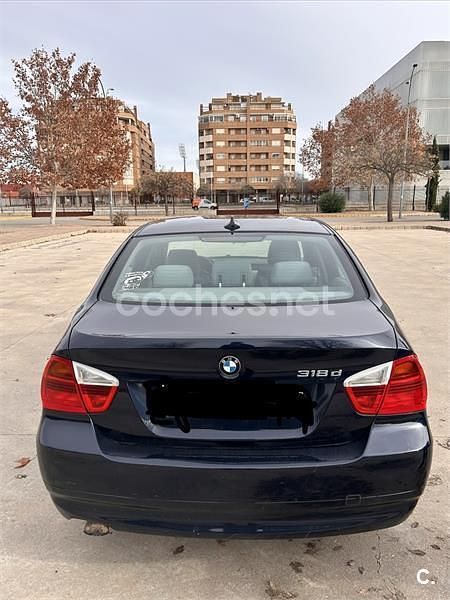 Usado BMW 318 122 CV (89 kW) 2006 Azul Berlina