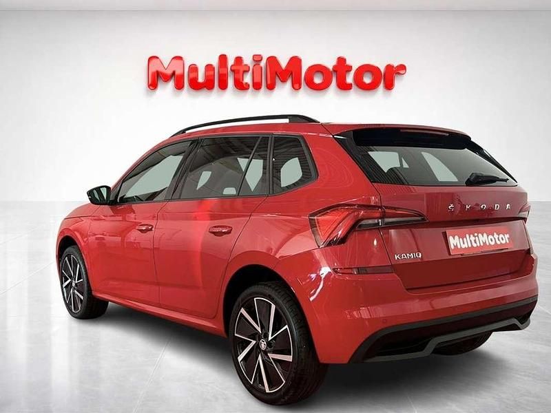 Usado Skoda Kamiq Monte Carlo 110 CV (80 kW) 2024 Rojo SUV