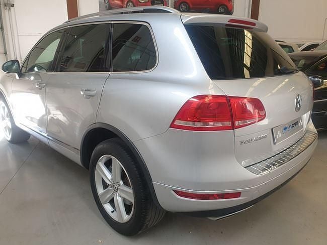 Usado VW Touareg 204 CV (150 kW) 2011 Gris SUV