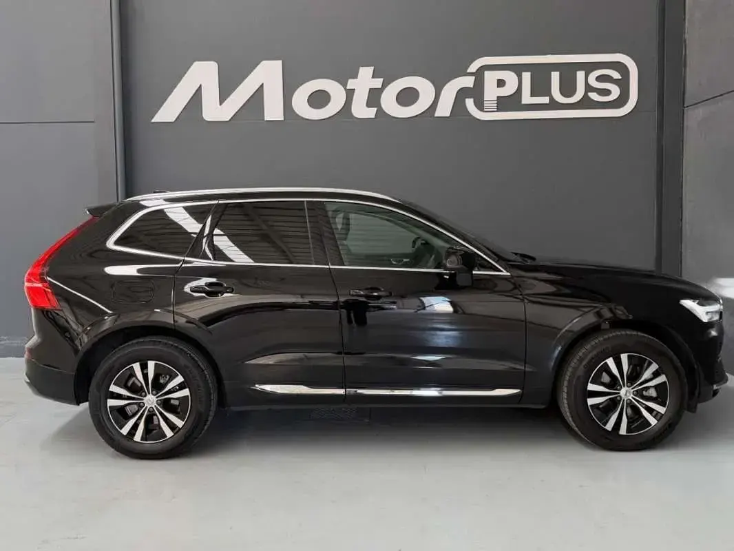 Usado Volvo XC60 Plus 351 CV (258 kW) 2023 Negro SUV