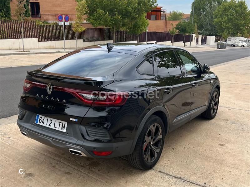 Usado Renault Arkana RS Line 145 CV (106 kW) 2021 Negro SUV