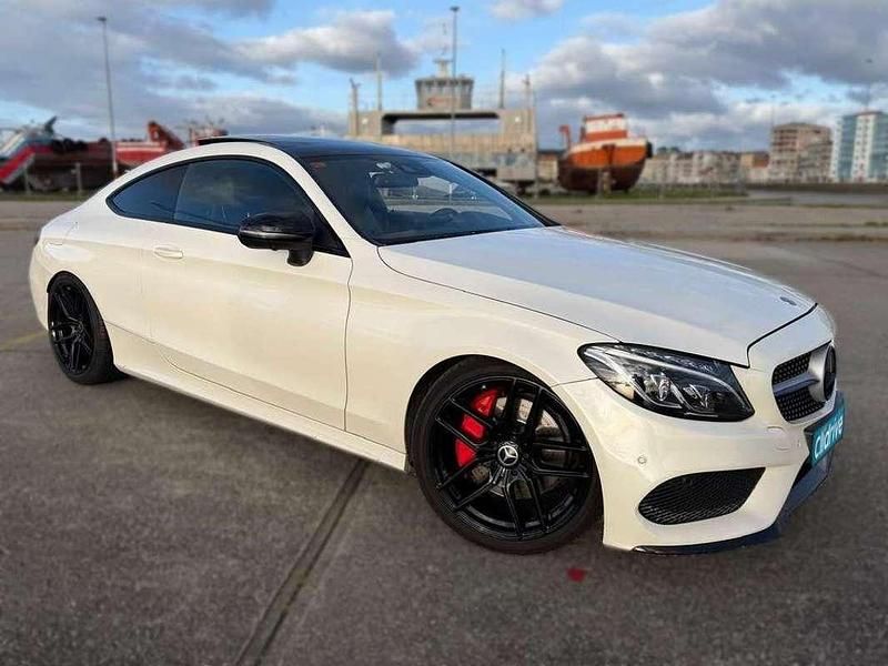 Usado Mercedes C250 AMG line 204 CV (150 kW) 2016 Blanco Coupe
