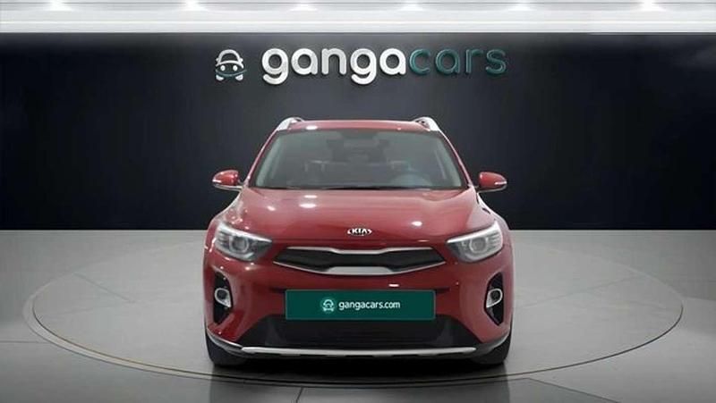 Usado Kia Stonic 84 CV (61 kW) 2022 Rojo SUV