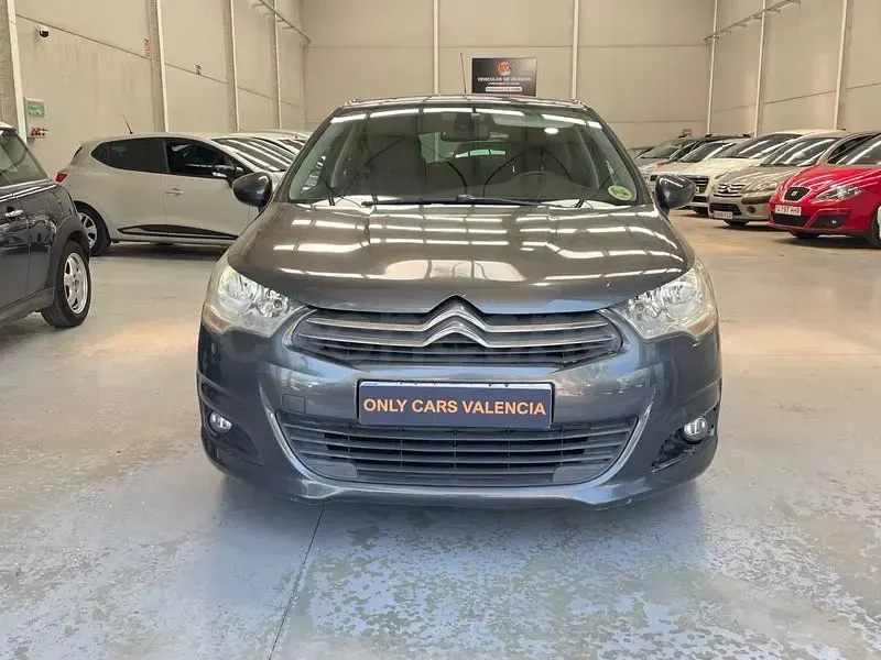 Usado Citroën C4 Business Class 112 CV (82 kW) 2012 Gris / plata Berlina