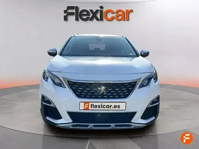 Usado Peugeot 3008 Allure 180 CV (132 kW) 2019 Blanco SUV