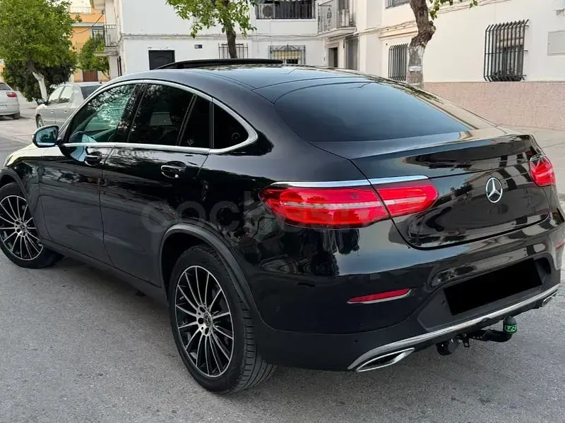 Usado Mercedes GLC220 170 CV (125 kW) 2018 Negro SUV