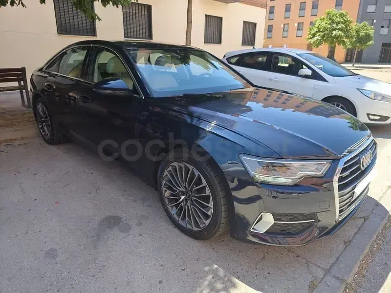 Usado Audi A6 299 CV (219 kW) 2022 Azul Berlina