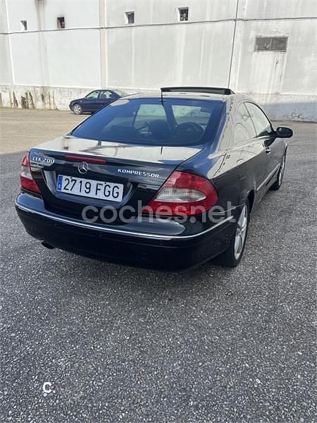 Usado Mercedes CLK200 Avantgarde 163 CV (119 kW) 2006 Negro Coupe