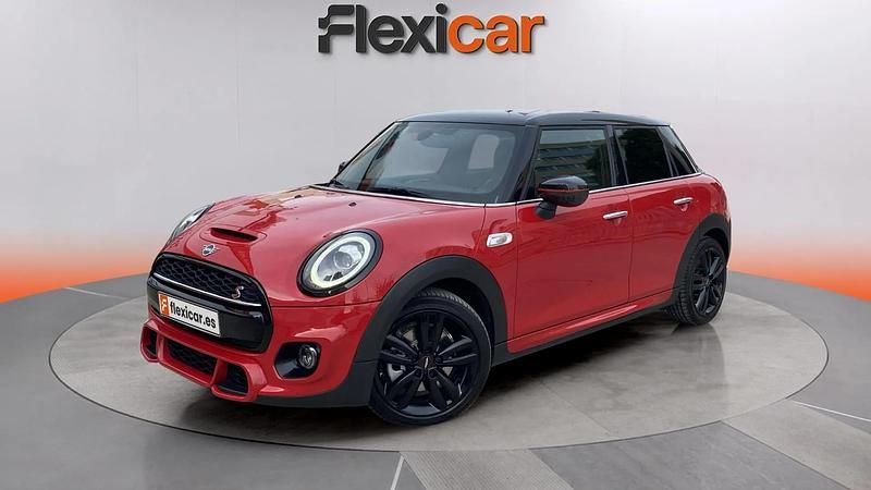 Usado Mini Cooper S 192 CV (141 kW) 2021 Rojo Utilitario