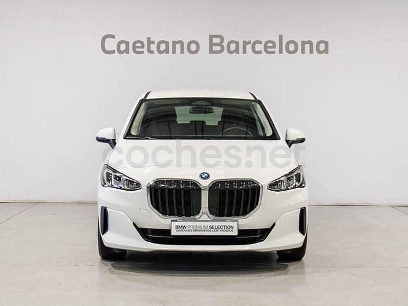 Usado BMW 225 Active Tourer 245 CV (180 kW) 2024 Blanco Monovolumen