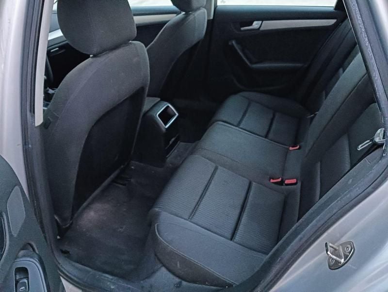 Usado Audi A4 143 CV (105 kW) 2009 Gris Berlina