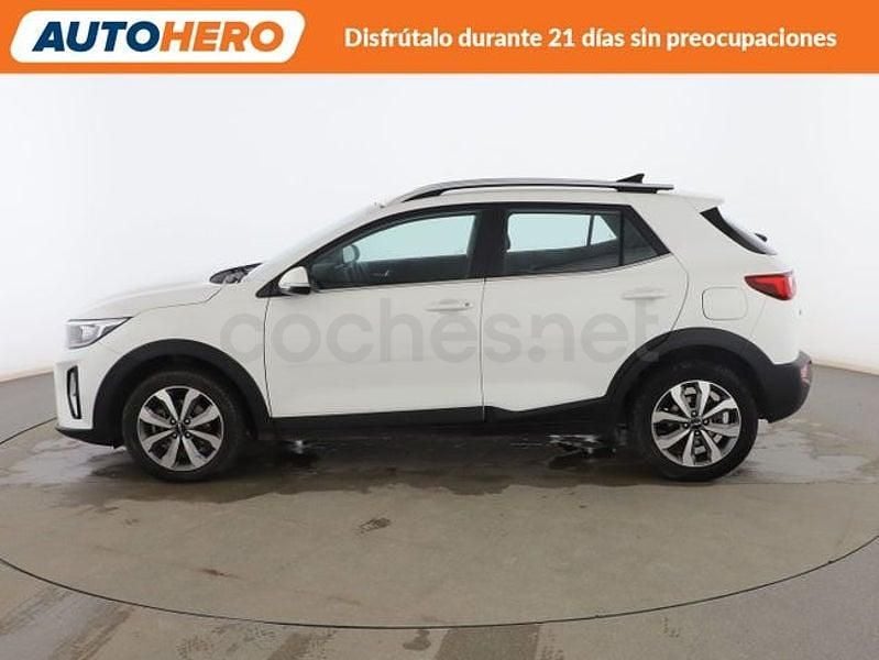 Usado Kia Stonic 85 CV (62 kW) 2022 Blanco SUV