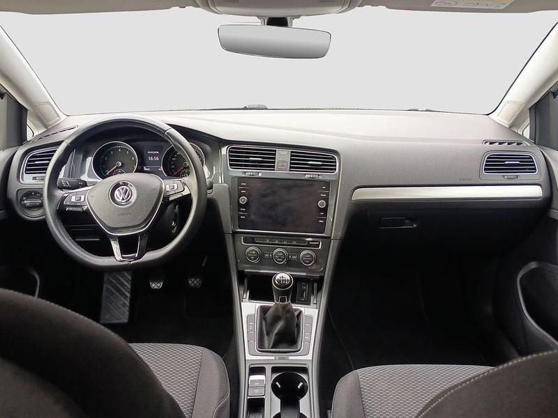 Usado VW Golf VII 110 CV (80 kW) 2018 Gris