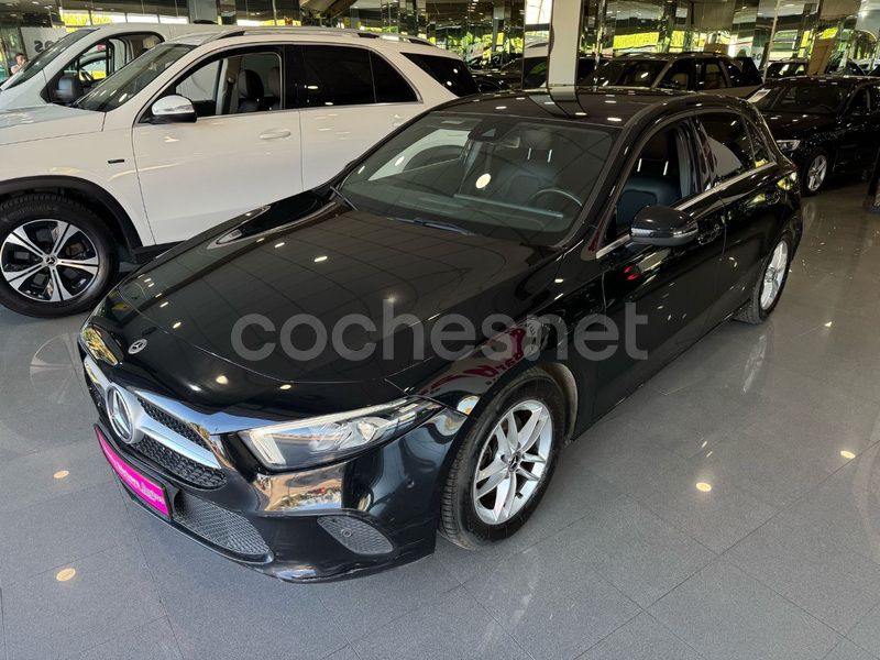 Negro Usado 2018 Mercedes A180 Berlina | 19.490 € (Precio justo) - Imagen 1/4