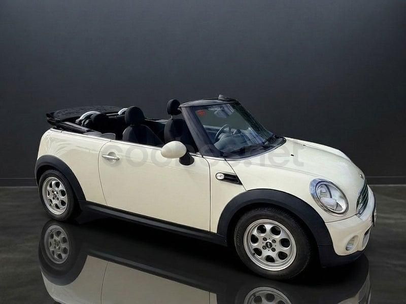 Usado Mini Cooper Cabriolet 122 CV (89 kW) 2013 Beige Descapotable