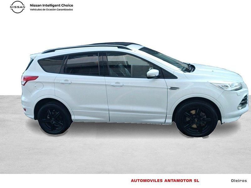 Usado Ford Kuga Titanium S 180 CV (132 kW) 2015 Blanco SUV