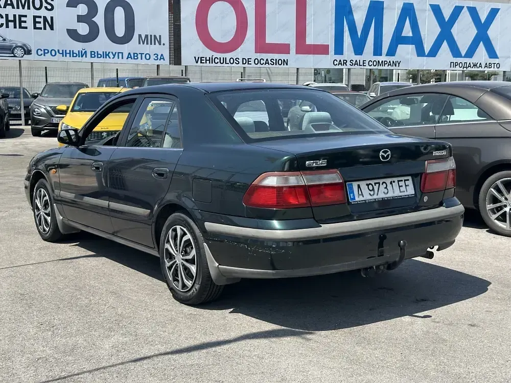Usado Mazda 626 115 CV (84 kW) 2000 Verde metalico