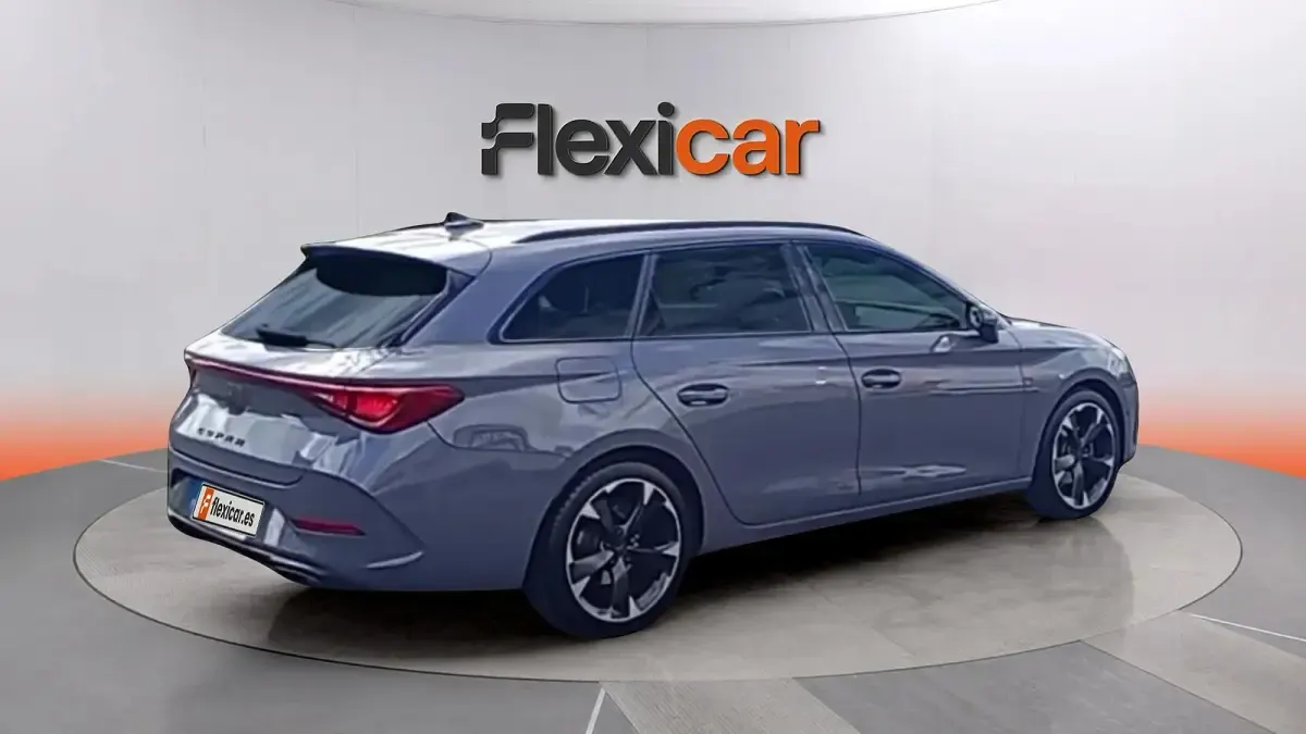 Używany Cupra Leon 150 KM (110 kW) 2023 Szary Kombi