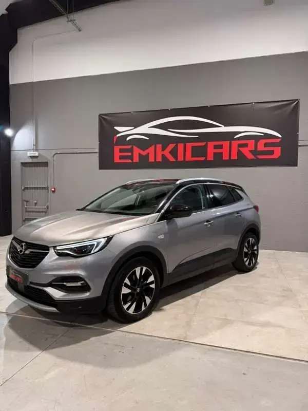 Usado Opel Grandland X Excellence 120 CV (88 kW) 2017 Gris SUV
