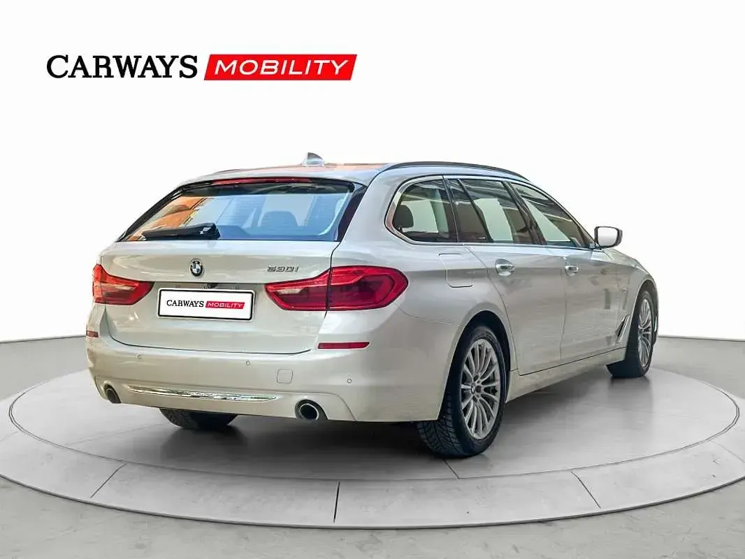 Usado BMW 530 Luxury Line 252 CV (185 kW) 2018 Blanco Familiar