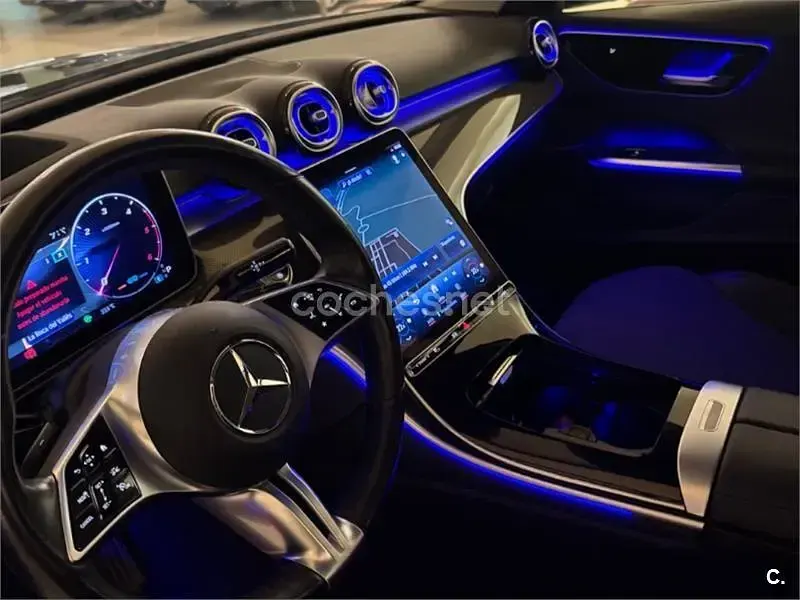 Usado Mercedes C220 200 CV (147 kW) 2022 Azul Familiar