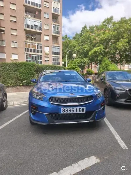 Usado Kia XCeed 115 CV (84 kW) 2019 Azul SUV