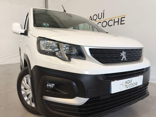 Usado Peugeot Rifter Active 110 CV (80 kW) 2020 Blanco Monovolumen