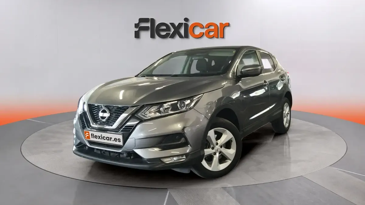 Usado Nissan Qashqai Acenta 116 CV (85 kW) 2021 Gris SUV