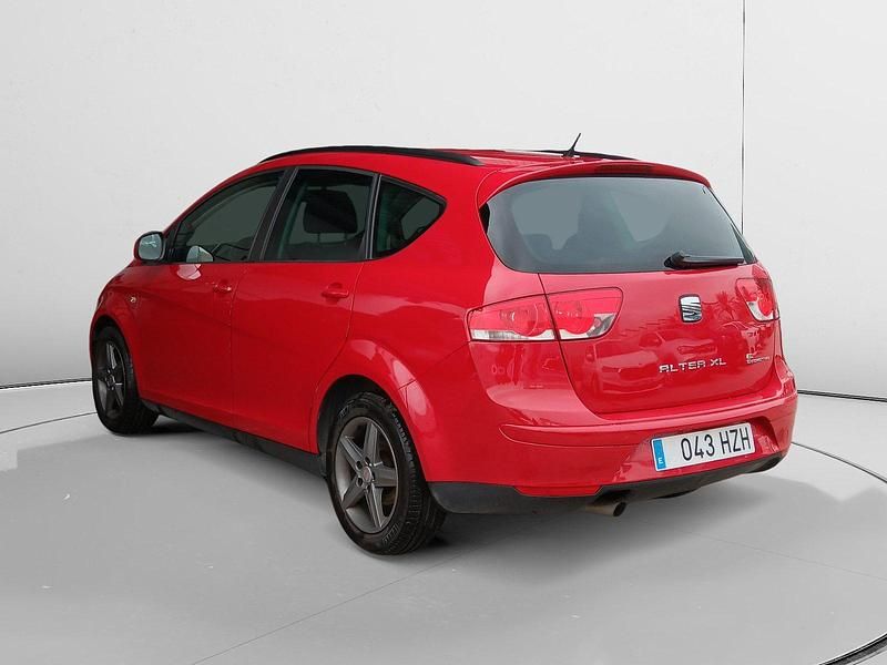 Usado Seat Altea XL Ecomotive 105 CV (77 kW) 2014 Monovolumen
