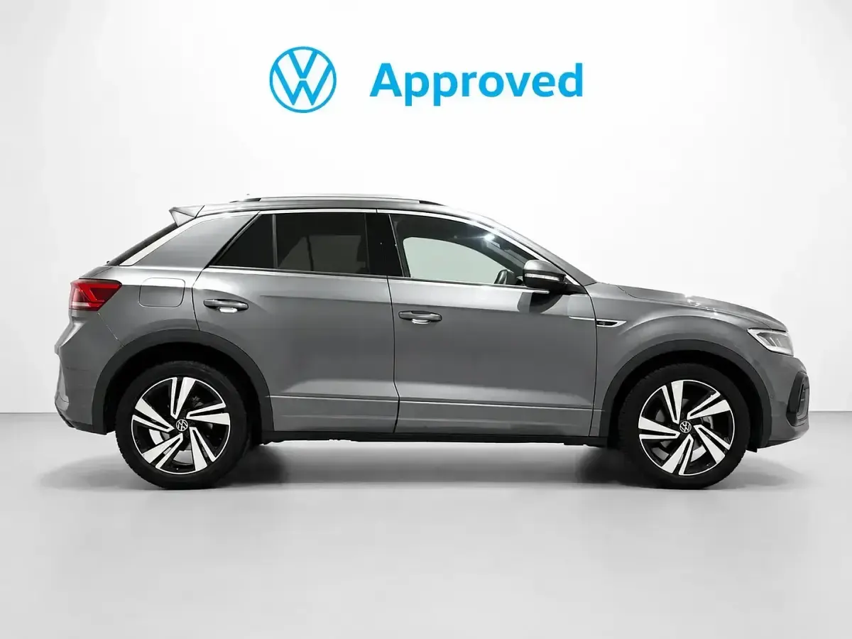 Usado VW T-Roc R-line 150 CV (110 kW) 2025 Gris SUV