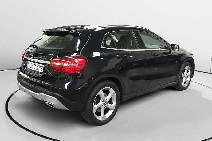 Usado Mercedes GLA200 136 HP (100 kW) 2017 SUV