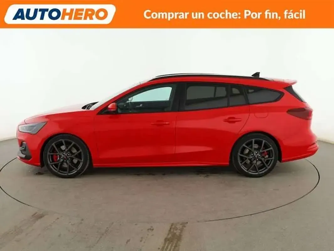 Usado Ford Focus ST 280 CV (205 kW) 2024 Rojo Utilitario