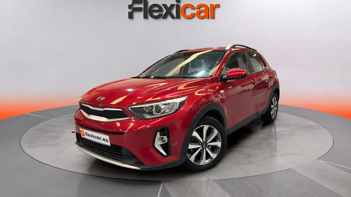Usado Kia Stonic 84 CV (61 kW) 2021 Rojo SUV