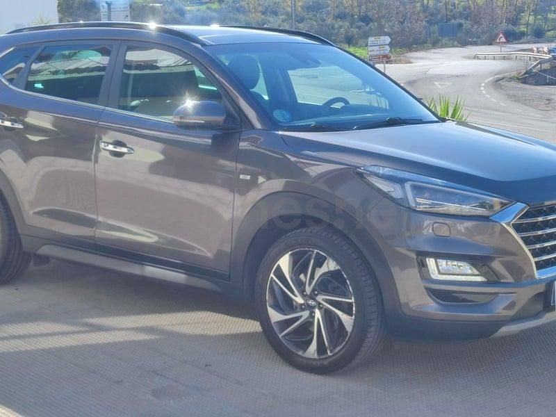 Usado Hyundai Tucson Style 185 CV (136 kW) 2019 Gris / plata SUV