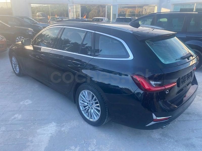 Usado BMW 318 Luxury Line 150 CV (110 kW) 2018 Negro Familiar