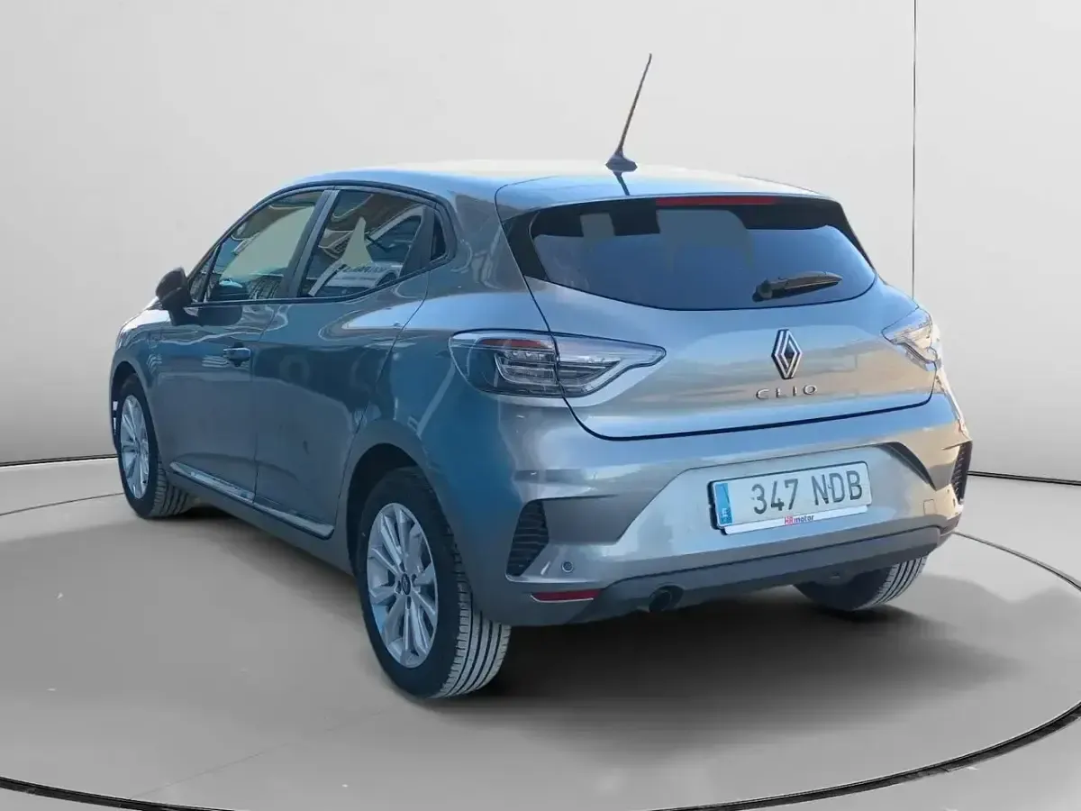 Usado Renault Clio Evolution 101 CV (74 kW) 2025 Gris Utilitario