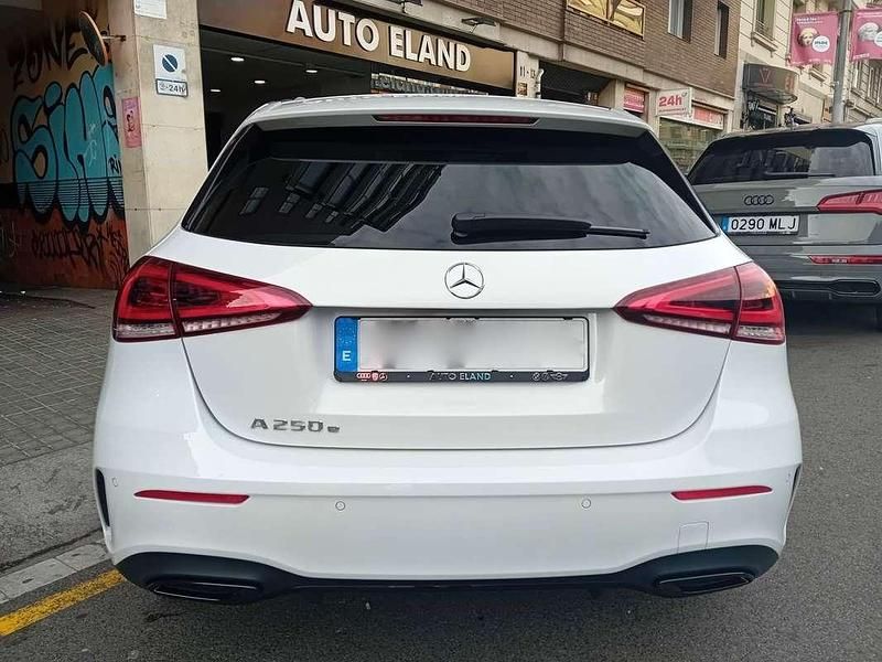 Usado Mercedes A250 AMG line 218 CV (160 kW) 2020 Blanco Berlina