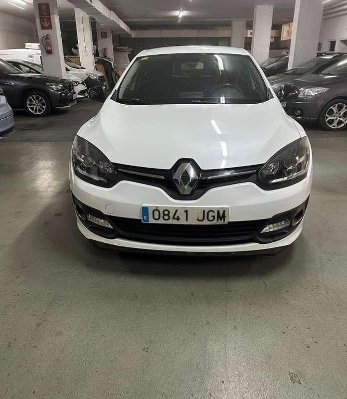 Usado Renault Mégane III LIMITED 110 CV (80 kW) 2015 Blanco Utilitario