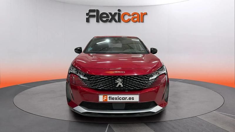 Usado Peugeot 3008 Allure 131 CV (96 kW) 2023 Rojo Monovolumen